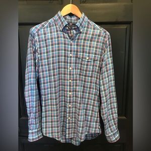 Vineyard Vines buttoned dress shirt